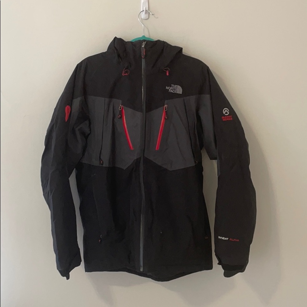 The North Face Summit Series Men’s Medium.